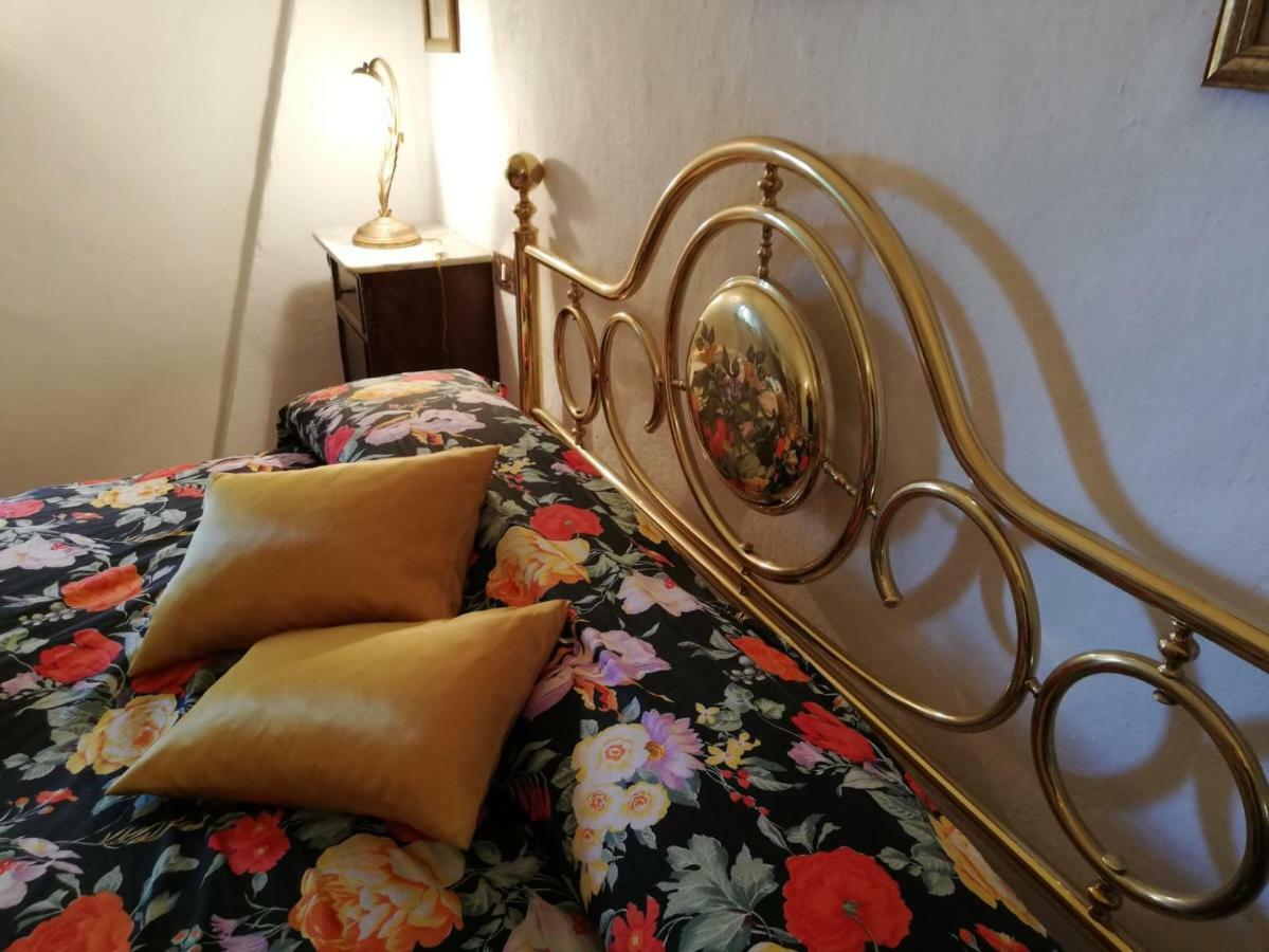 Il Fienile Nella Roccia Guest House Casole d'Elsa Ngoại thất bức ảnh