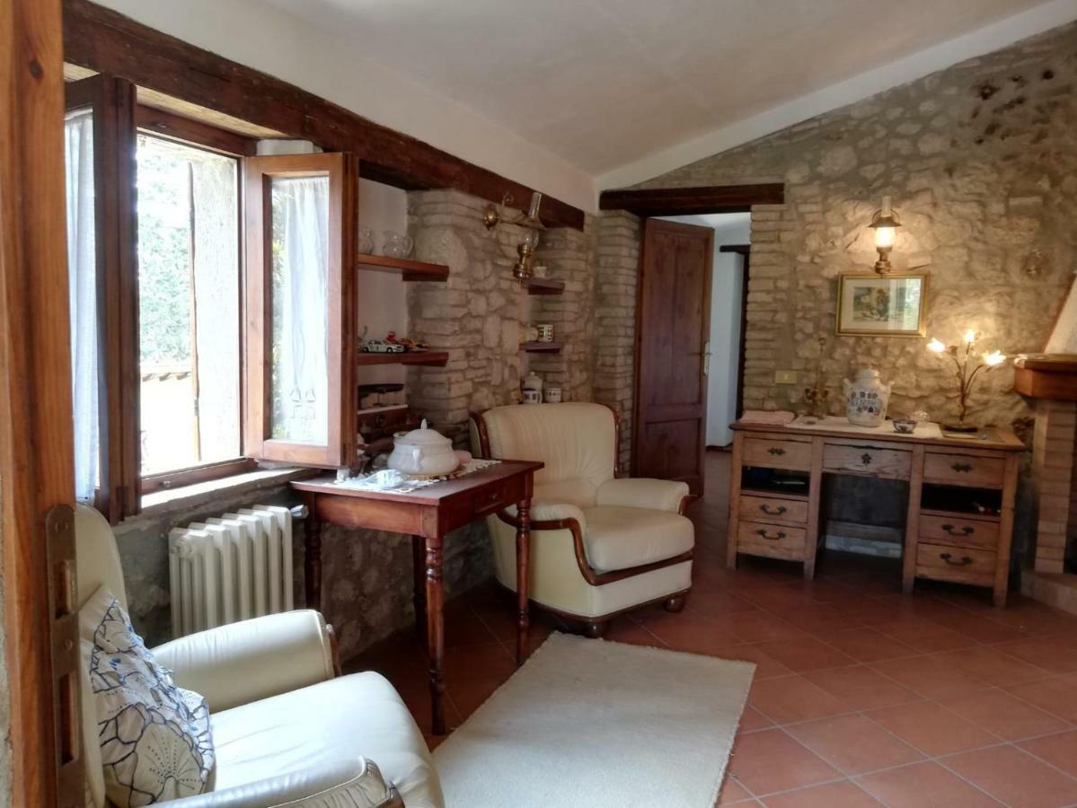 Il Fienile Nella Roccia Guest House Casole d'Elsa Ngoại thất bức ảnh