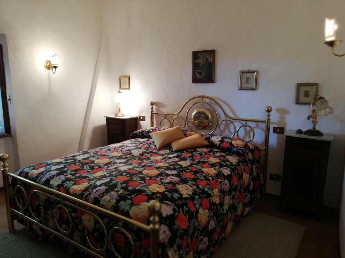 Il Fienile Nella Roccia Guest House Casole d'Elsa Ngoại thất bức ảnh