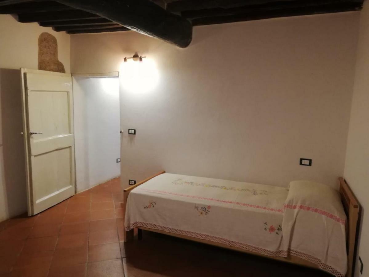 Il Fienile Nella Roccia Guest House Casole d'Elsa Ngoại thất bức ảnh